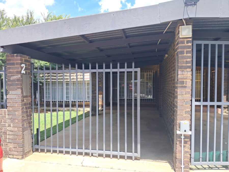 2 Bedroom Property for Sale in Reitzpark Free State